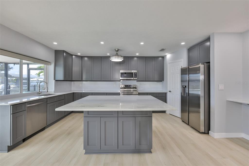 1018 Silver Palm Way Apollo Beach, FL 33572 - Photo 21 of 67