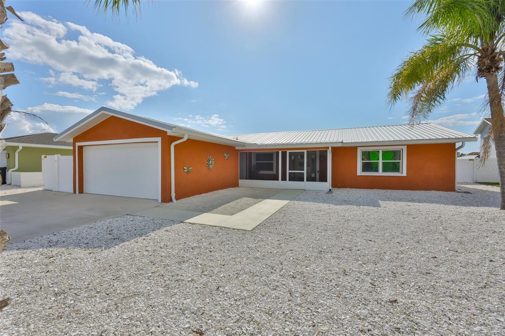 1018 Silver Palm Way Apollo Beach, FL 33572 - Photo 5 of 67