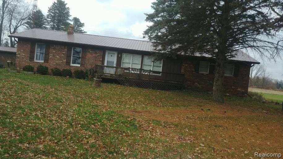 1606 Slater Road Lapeer, MI 48446 - Photo 3 of 10 A1E8004E-9D4B-4216-A86A-B214296A7BE2.jpeg