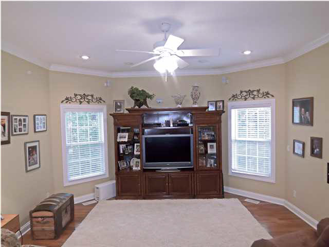 2333 Schenk Road Evansville, IN 47720 - Photo 16 of 30 Gallery Image 16