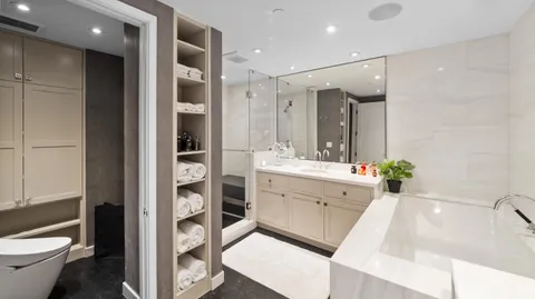 $3,249,000 | 19707 Turnberry Way, Unit TS3, Aventura, FL 33180