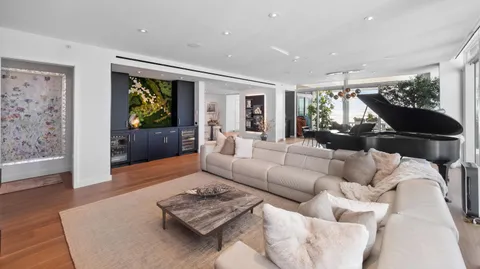 $3,249,000 | 19707 Turnberry Way, Unit TS3, Aventura, FL 33180