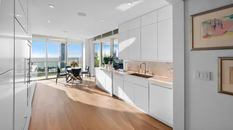 $3,249,000 | 19707 Turnberry Way, Unit TS3, Aventura, FL 33180