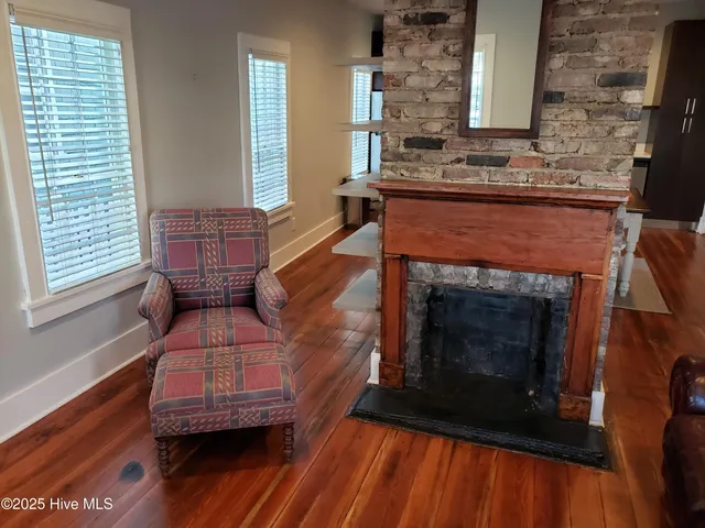 $1,725 | 414 Orange Street, Unit A, Wilmington, NC 28401