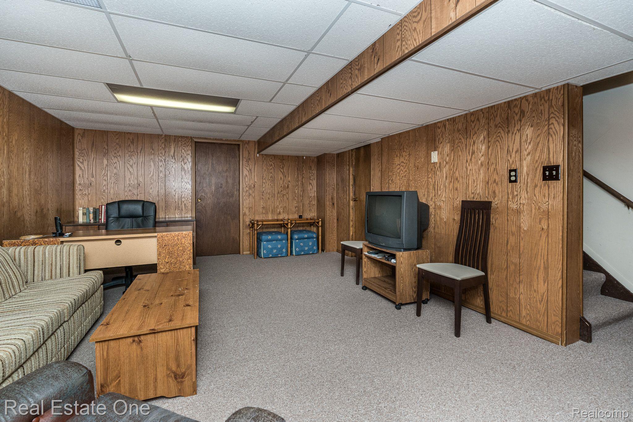 1859 Allenway Court, Unit 90 Rochester, MI 48309 - Photo 16 of 25 Multi-Purpose Finished Area in Basement