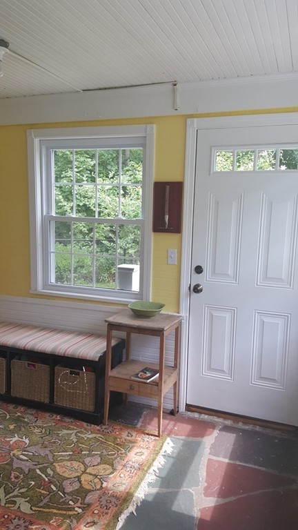 1321 Old Worcester Road Framingham, MA 01701 - Photo 4 of 18 Gallery Image 4
