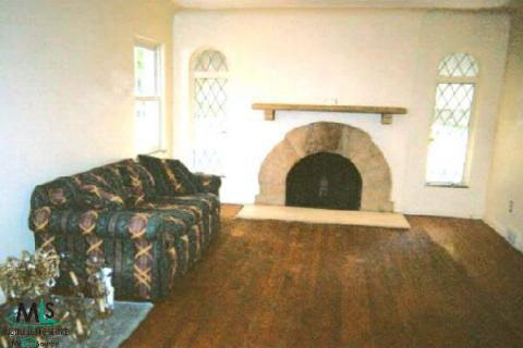 377 Kerby Road Grosse Pointe, MI 48236 - Photo 4 of 4 694201-3.JPG