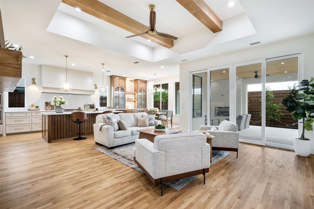 3304 Ferguson Road Grapevine, TX 76092 - Photo 10 of 38 Living room
