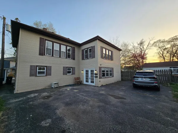 $1,475 | 10 Lawndale Street, Unit 2, Hammond, IN 46324