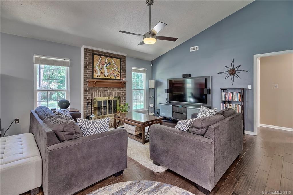 6221 Trysting Road, Unit 27 Charlotte, NC 28227 - Photo 13 of 36 Gallery Image 13