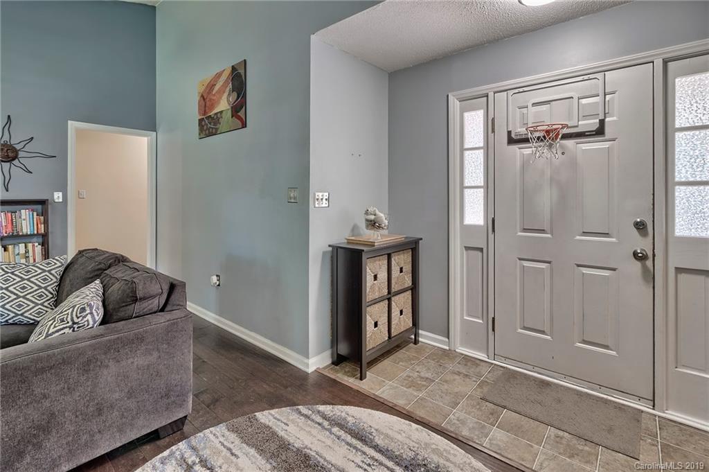 6221 Trysting Road, Unit 27 Charlotte, NC 28227 - Photo 2 of 36 Gallery Image 2