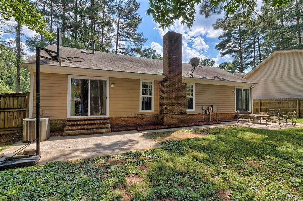 6221 Trysting Road, Unit 27 Charlotte, NC 28227 - Photo 28 of 36 Gallery Image 28