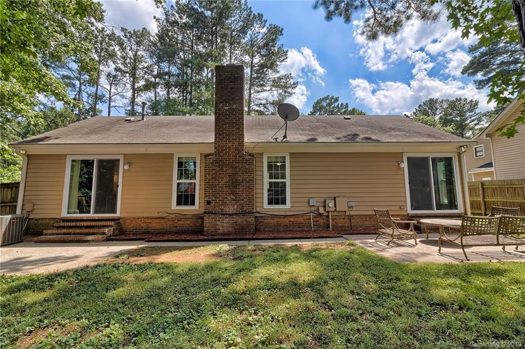 6221 Trysting Road, Unit 27 Charlotte, NC 28227 - Photo 29 of 36 Gallery Image 29