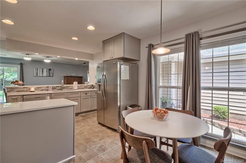 6221 Trysting Road, Unit 27 Charlotte, NC 28227 - Photo 8 of 36 Gallery Image 8