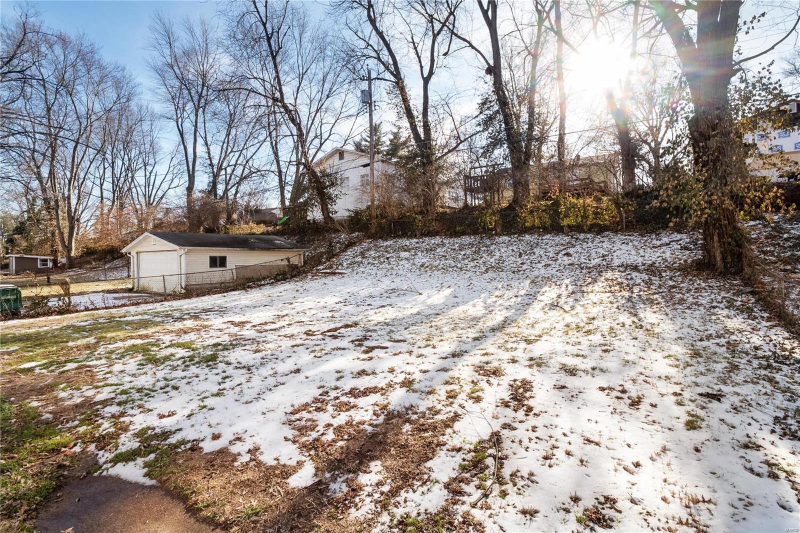 1056 Renshaw Drive St. Louis, MO 63135 - Photo 20 of 23