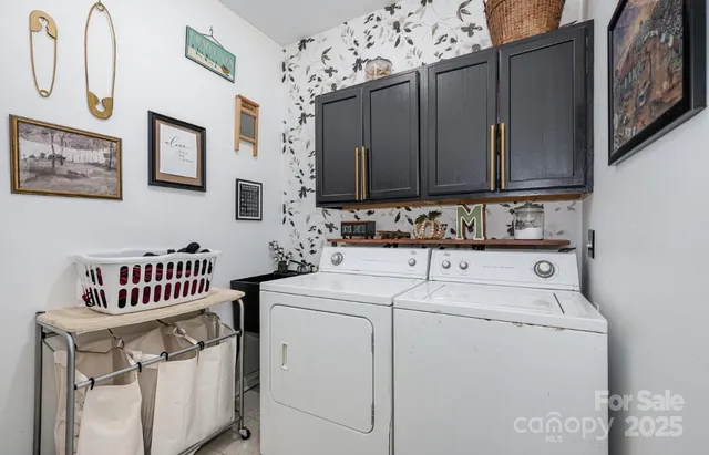 $479,900 | 6930 Reedy Creek Road, Charlotte, NC 28215