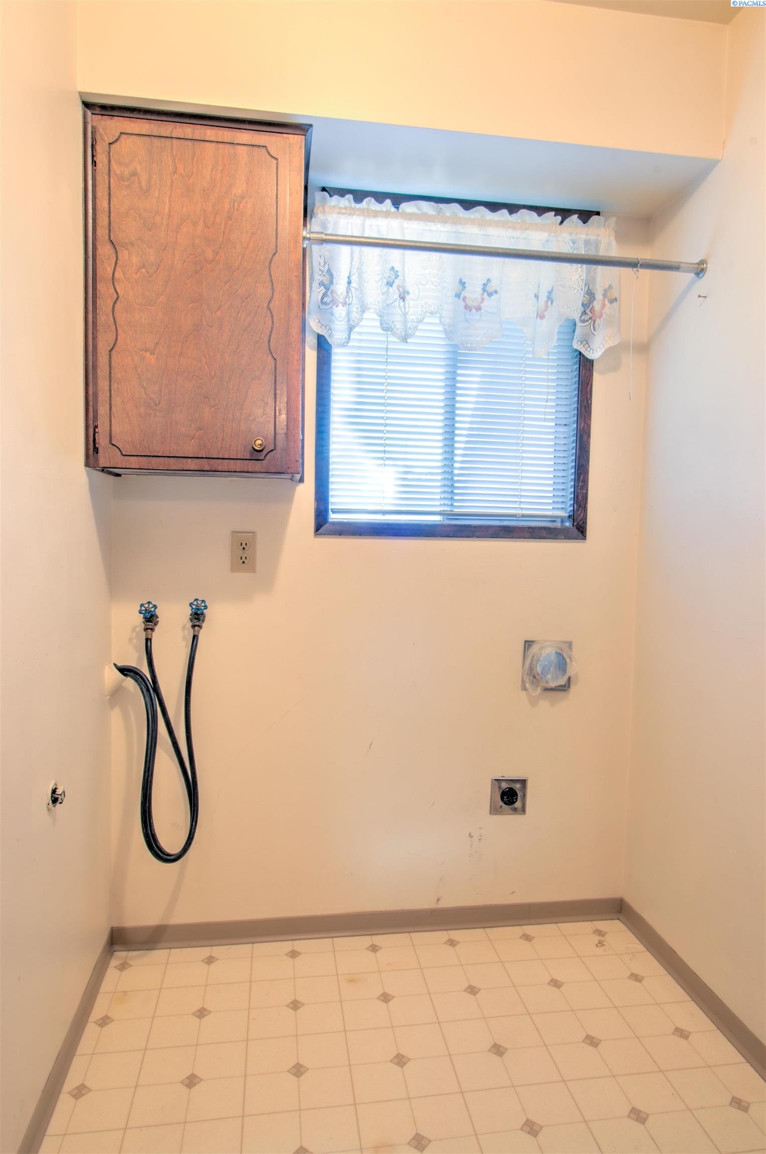 808 North Reed Place Kennewick, WA 99336 - Photo 19 of 27 Gallery Image 19