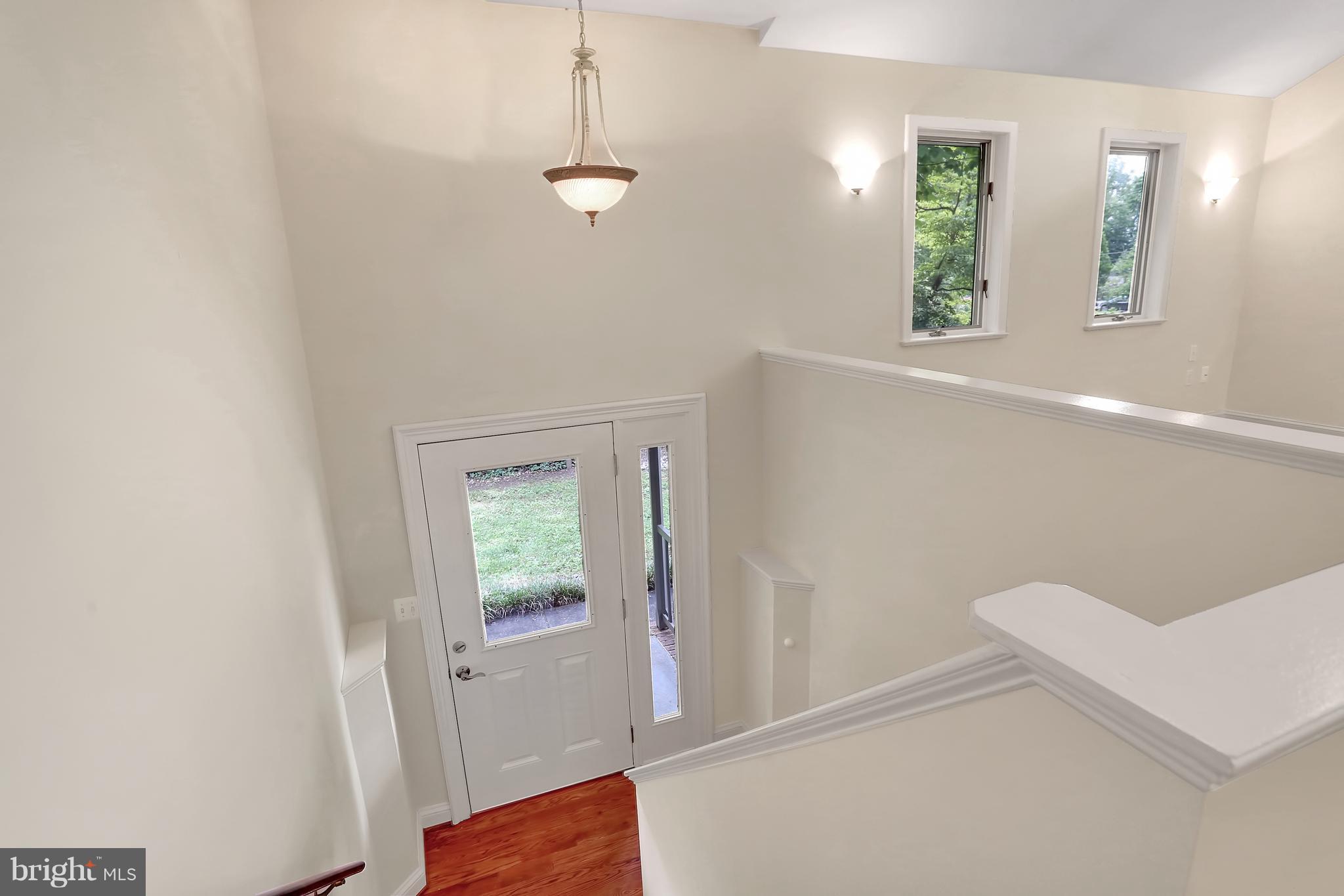 252 Cape St John Road Annapolis, MD 21401 - Photo 12 of 30 Split foyer with HW floor