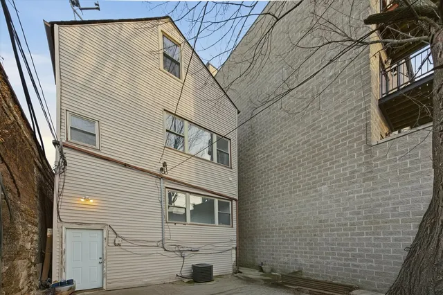 $699,000 | 4140 North Western Avenue, Chicago, IL 60618