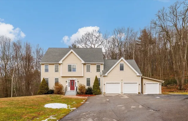 $949,900 | 1 Crowl Hill Road, Auburn, MA 01501