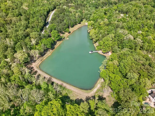 $3,250,000 | 1052 Ventosa Drive, Denver, NC 28037