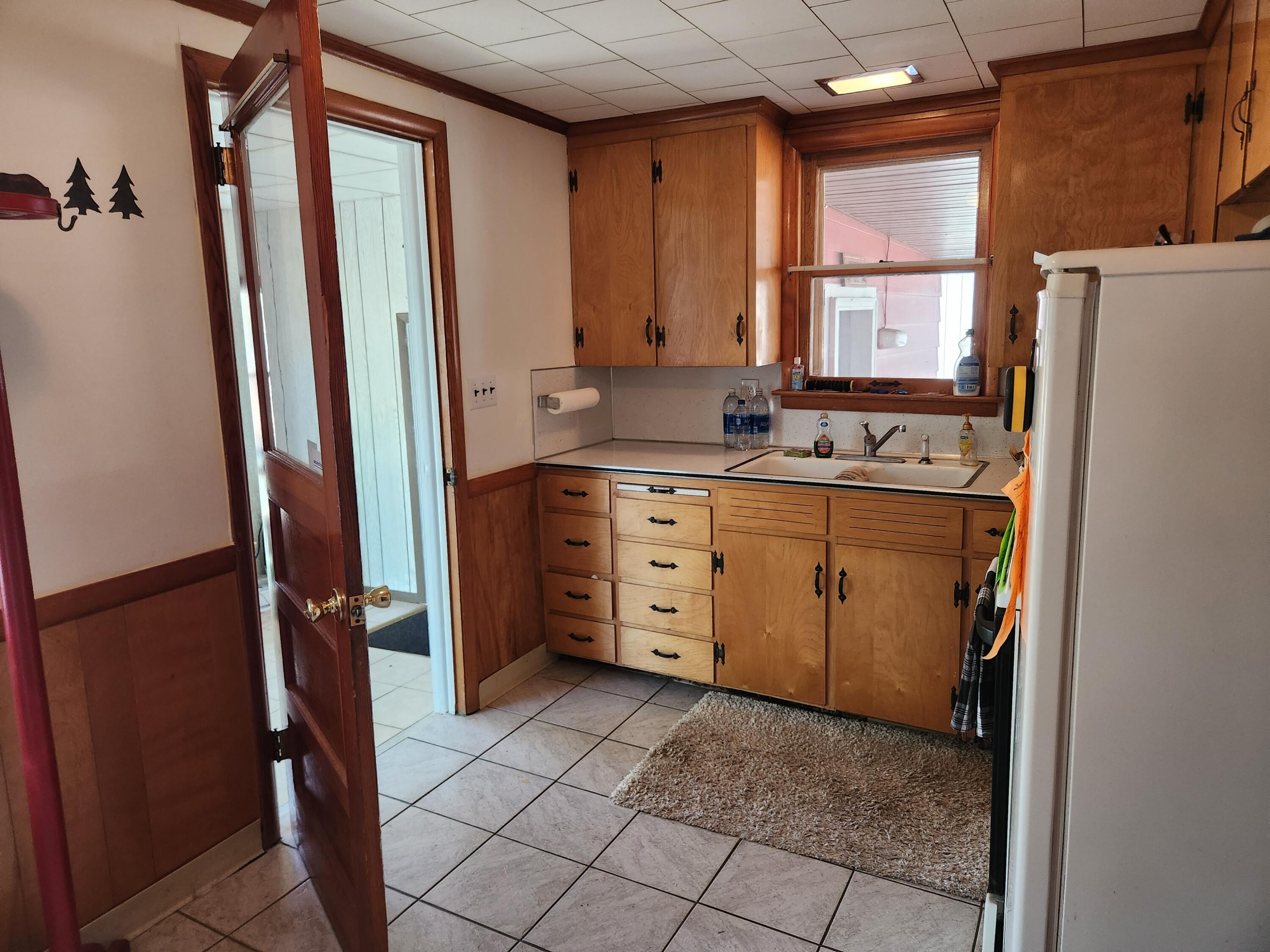 8024 West Hemlock Avenue Baldwin, MI 49304 - Photo 4 of 21 20260407_163956