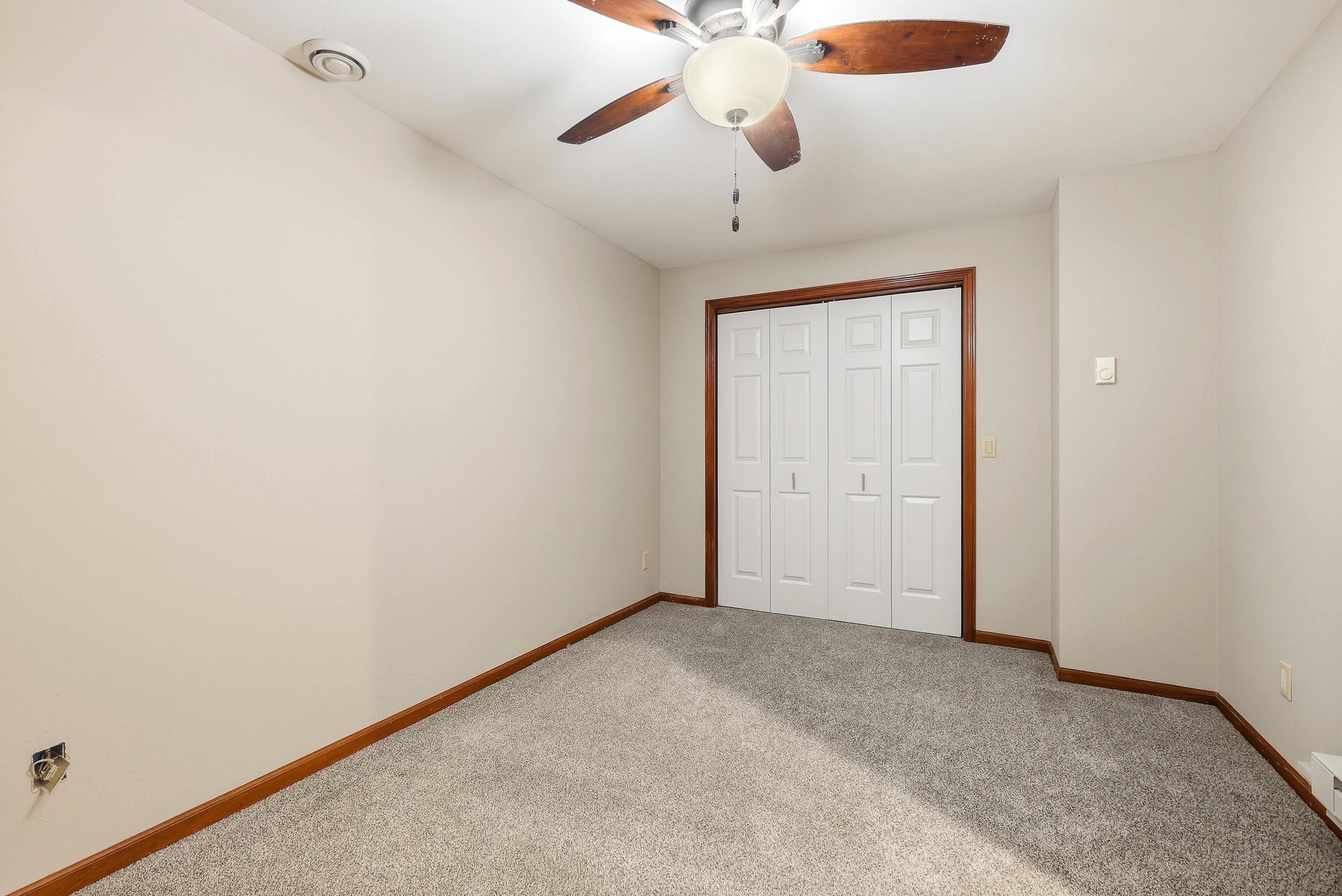 2205 Trenton Road Dubuque, IA 52002 - Photo 23 of 31 Gallery Image 23