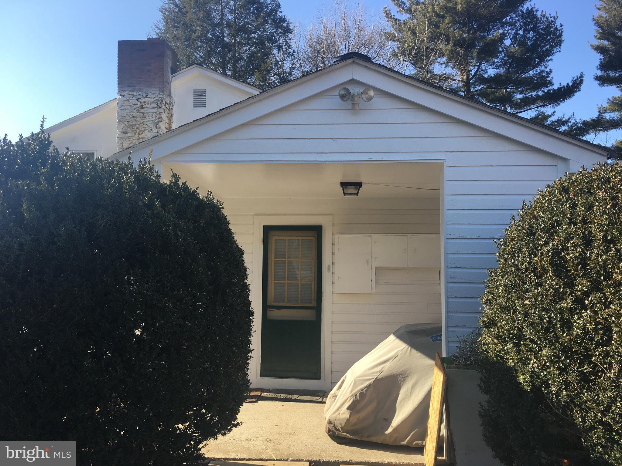 3381 Sage Road Markham, VA 22643 - Photo 5 of 28 Exterior (General)