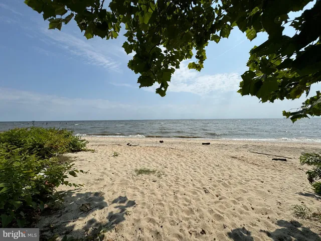 $565,000 | 3902 Bayview Drive, Chesapeake Beach, MD 20732