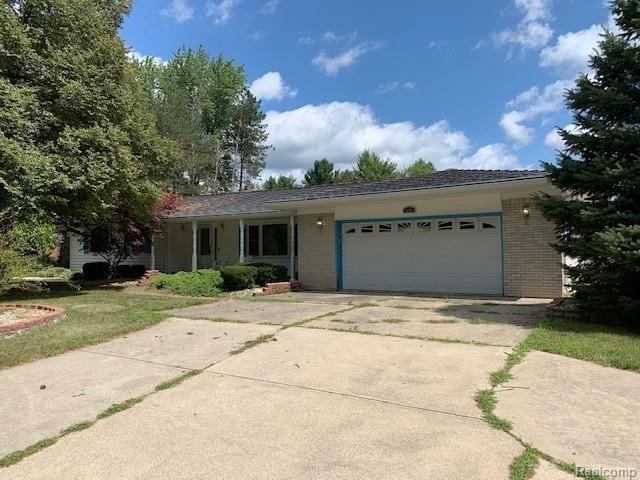 2074 Farnsworth Road Lapeer, MI 48446 - Photo 13 of 40 IMG_2026.jpg