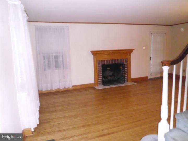 1228 Rices Mill Road Wyncote, PA 19095 - Photo 4 of 25 Living Room