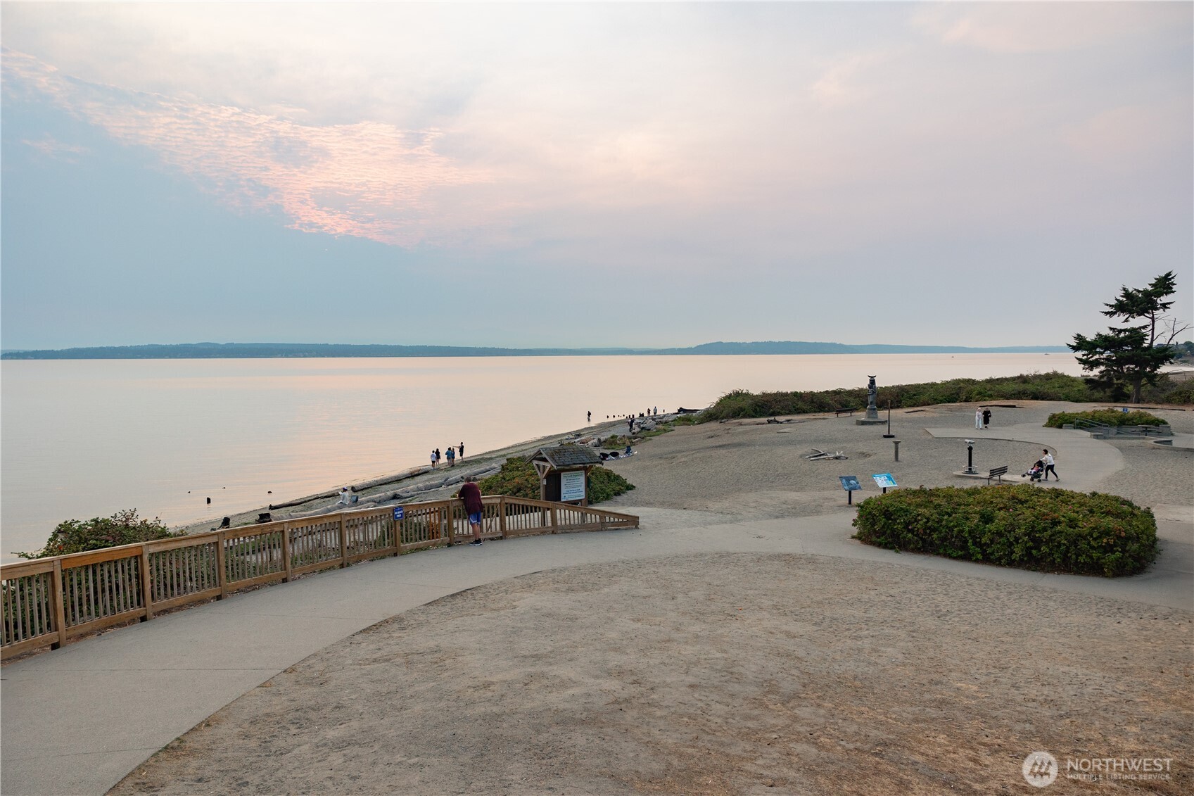 321 Northeast 155th Street Shoreline, WA 98155 - Photo 7 of 15