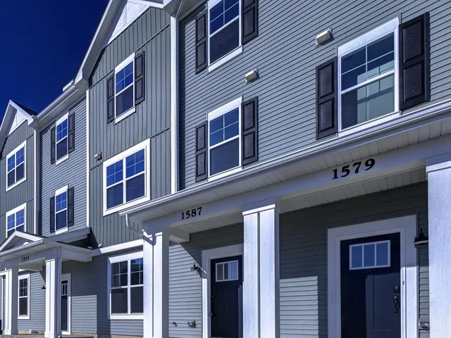 $3,200 | 1587 Syracuse Drive, Grayslake, IL 60030