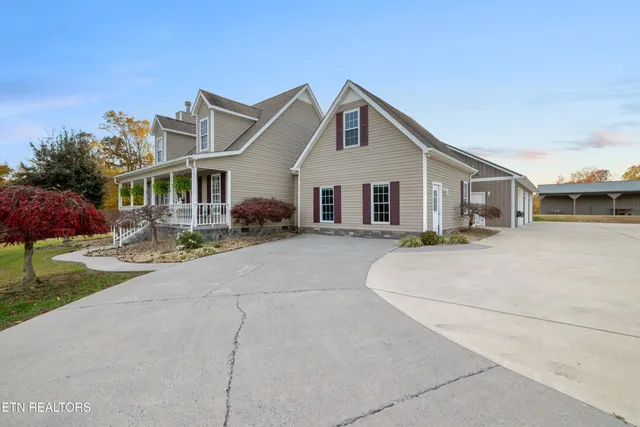 $890,000 | 307 Idlewild Drive, White Pine, TN 37890