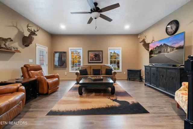 $890,000 | 307 Idlewild Drive, White Pine, TN 37890