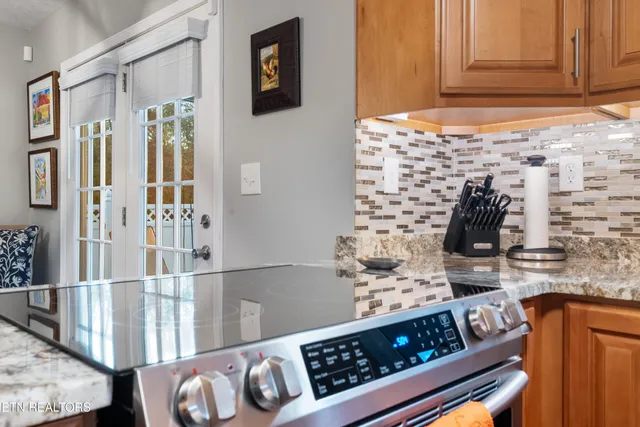 $890,000 | 307 Idlewild Drive, White Pine, TN 37890