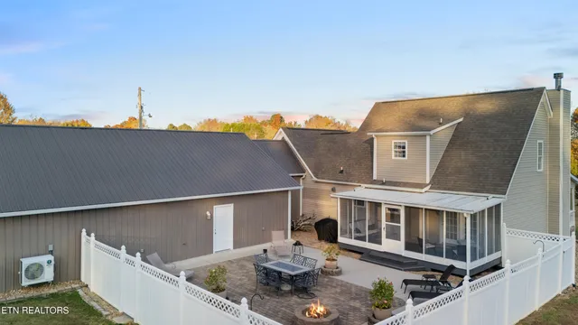 $890,000 | 307 Idlewild Drive, White Pine, TN 37890