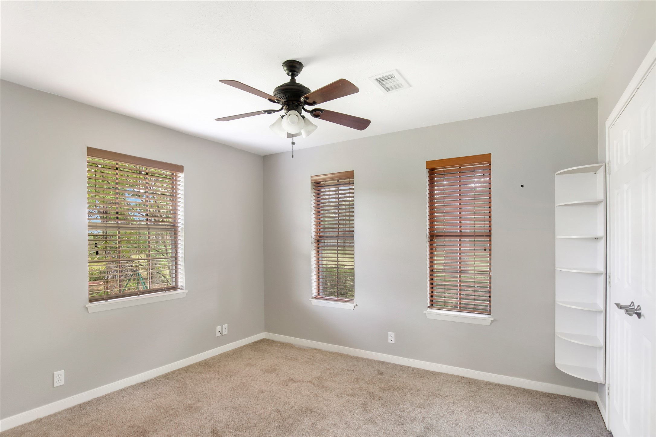 1300 Smith Road Huffman, TX 77336 - Photo 31 of 50 Gallery Image 31
