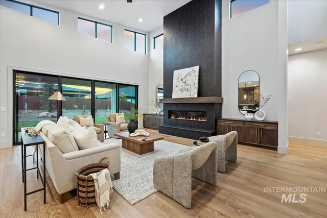 $1,129,900 | 9967 West Bouvardia Street, Star, ID 83669