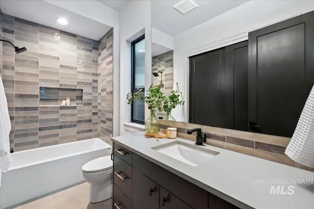 $1,129,900 | 9967 West Bouvardia Street, Star, ID 83669