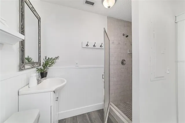 $2,395,000 | 12943 County Road 245 East, Oxford, FL 34484