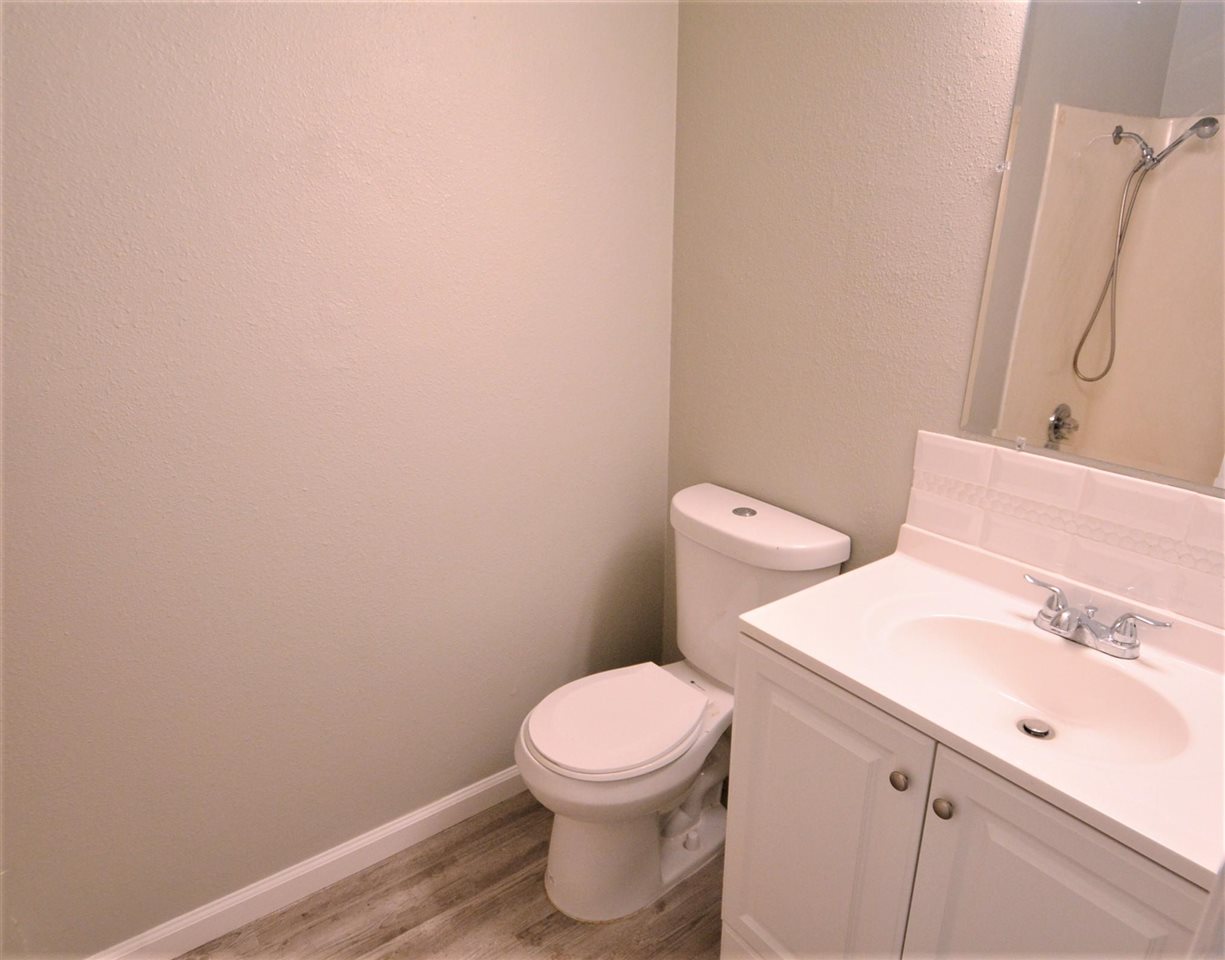 22039 Riverside Avenue Red Bluff, CA 96080 - Photo 7 of 15 Gallery Image 7