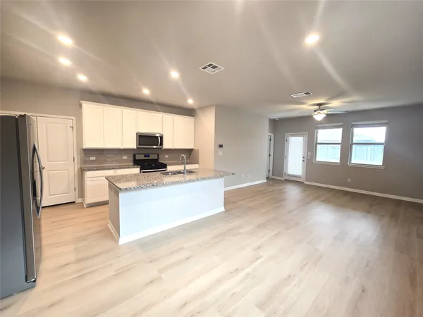 $2,195 | 136 Tucana Street, Georgetown, TX 78628