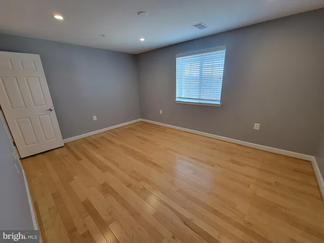 $2,150 | 4151 South Four Mile Run Drive, Unit 203, Arlington, VA 22204