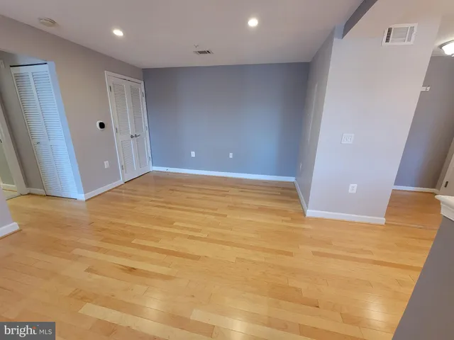 $2,150 | 4151 South Four Mile Run Drive, Unit 203, Arlington, VA 22204