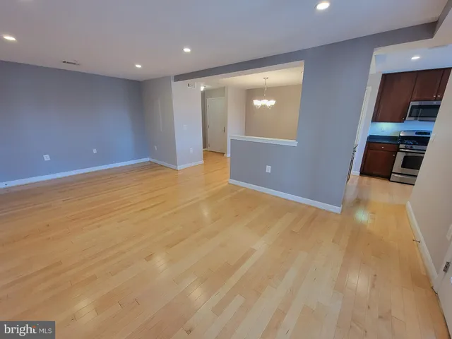 $2,150 | 4151 South Four Mile Run Drive, Unit 203, Arlington, VA 22204