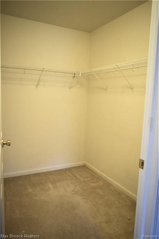 13442 Forest Ridge Boulevard, Unit 176 Sterling Heights, MI 48313 - Photo 16 of 26