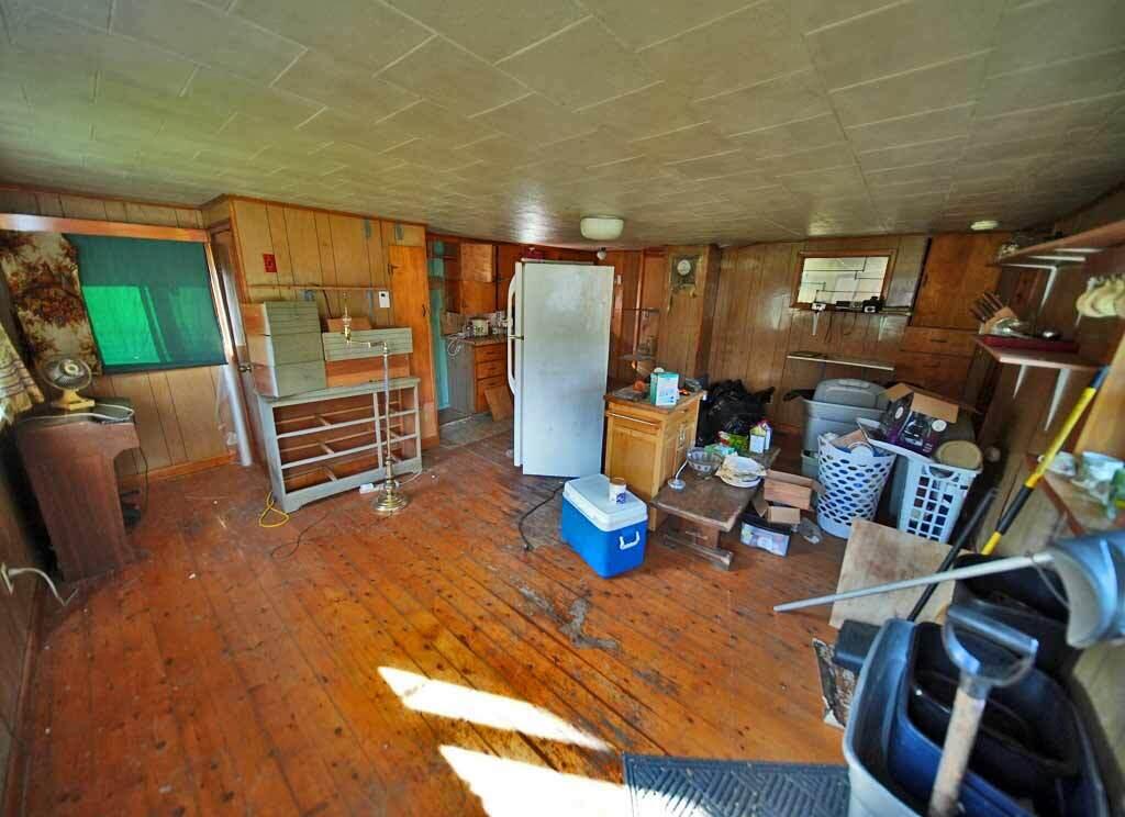 1719 Ludlow Road Houlton, ME 04730 - Photo 14 of 47 maine-log-home-interior