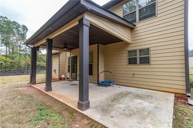 a view of a house with a outdoor space