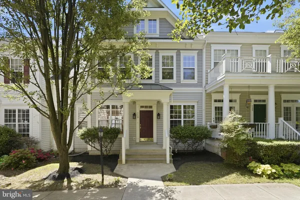 $675,000 | 530 Gentlewood Square, Purcellville, VA 20132